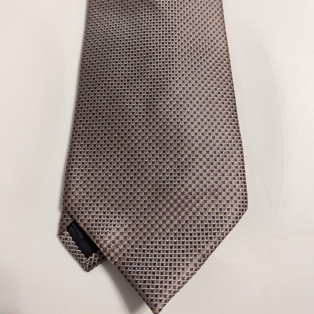 Tan/purple tie by Croft & Barrow, 100% silk, new